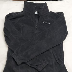 Black Columbia pullover